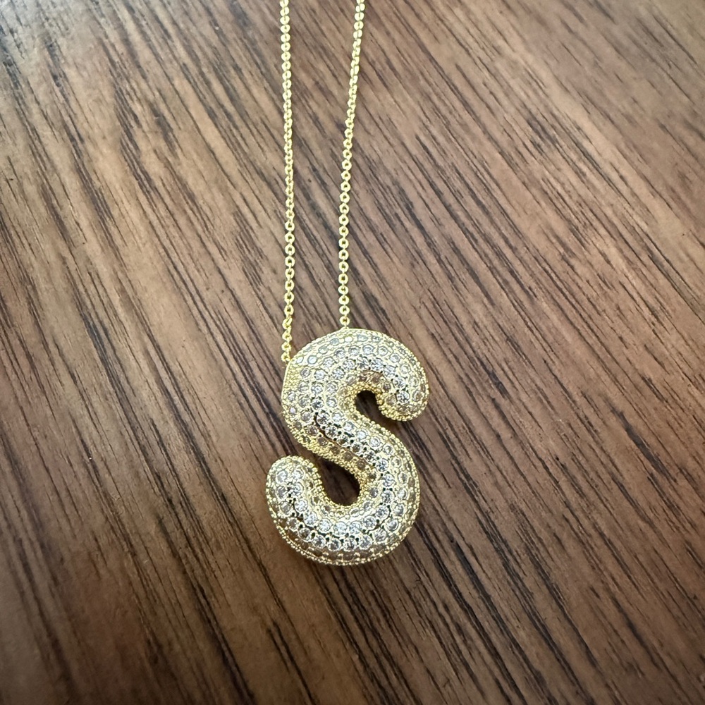 Gold Initial 'S' Pendant Necklace